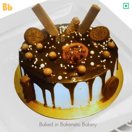 Chocolate Express Cake, the best fully chocolate loaded cake for birthday, anniversary parties by bakeneto in Noida, Ghaziabad.