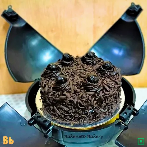 Book Surprise chocoball bomb cake online for your friends and family. Bakeneto can Send cake online in areas like Noida express way, Noida extension, Ashok Nagar Delhi, Gaur City, Vaishali, Vasundhara and Indirapuram.